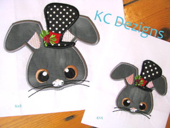 Review: Christmas Mouse with Top Hat for Boutique Apparel